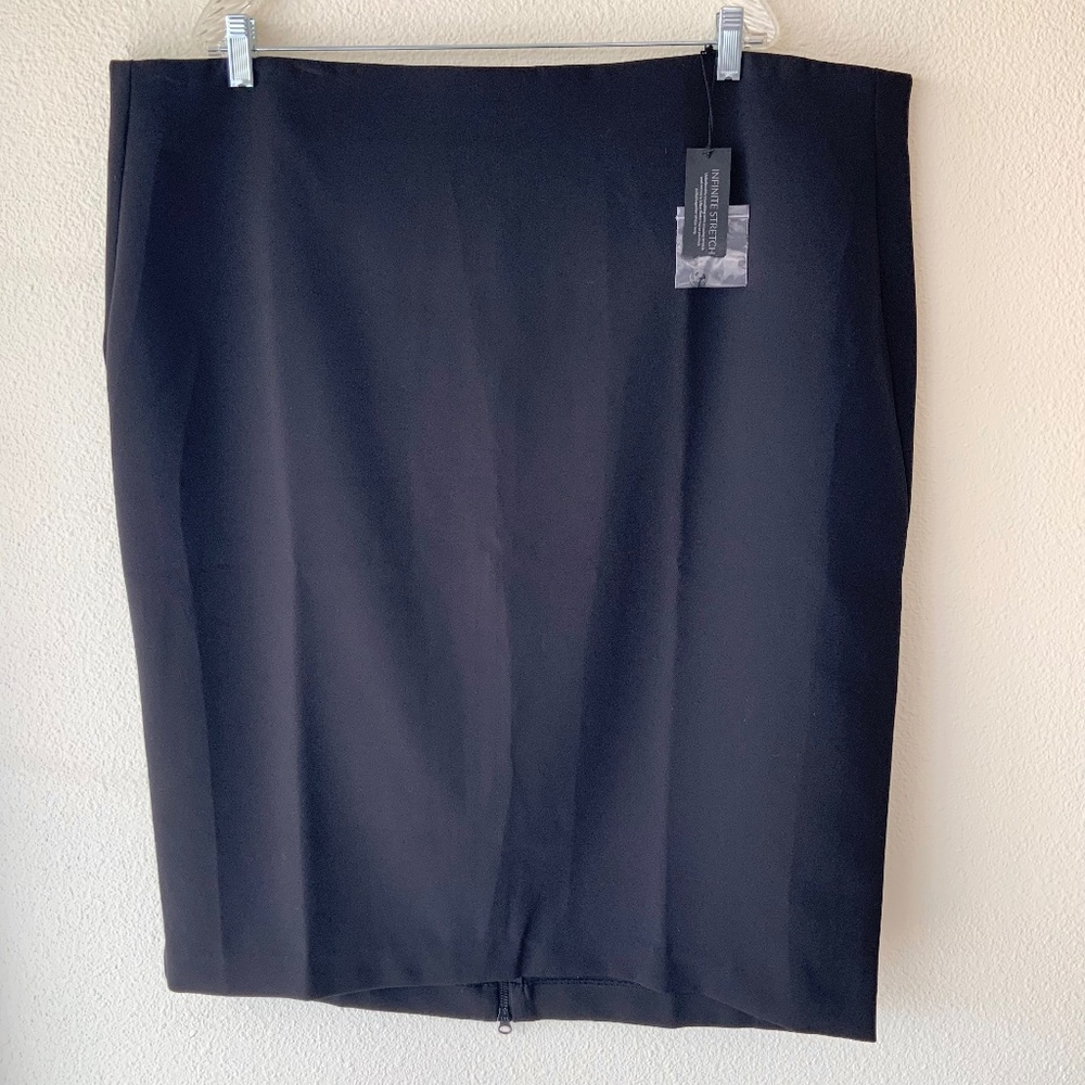 NEW! PLUS SIZE! Lane Bryant Infinite Stretch Mini Skirt Black Size 26